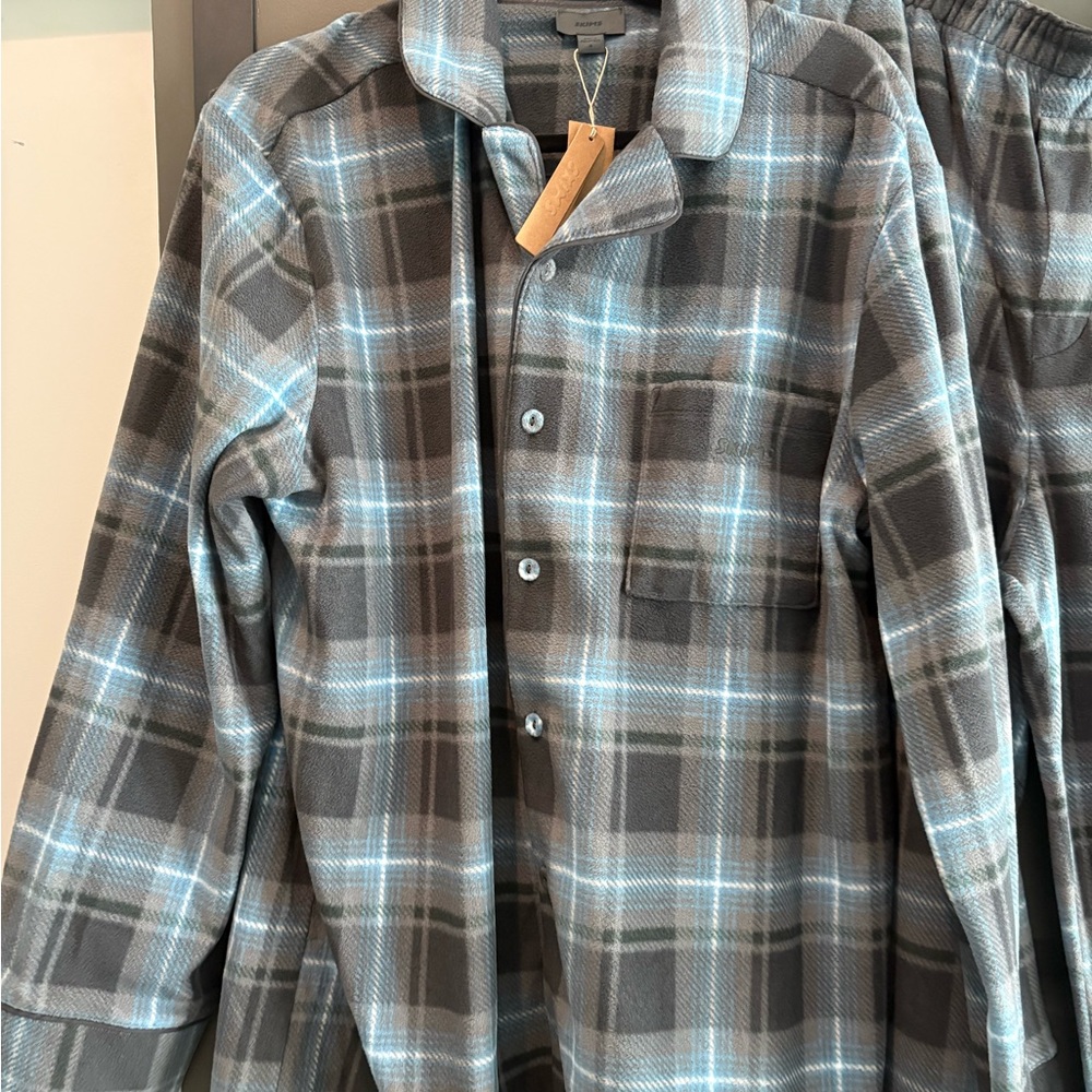 NWT Skims Unisex Fleece Plaid Sleep Set - Picture 2 of 7